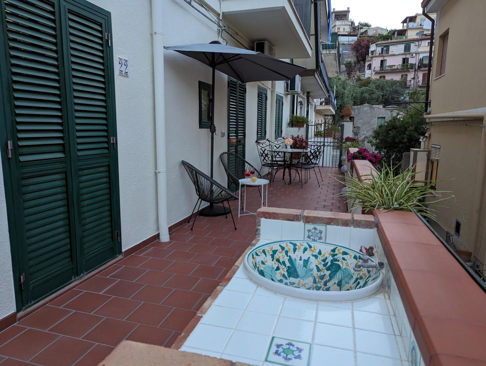 Antonino Apartment تاورمينا المظهر الخارجي الصورة